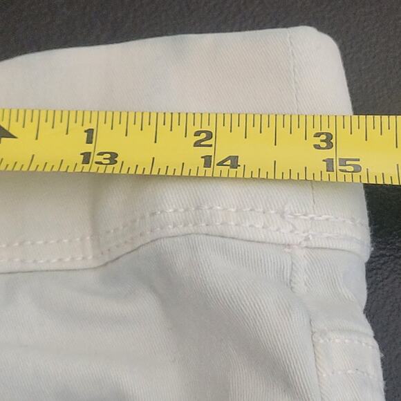Gloria Vanderbilt White Jeans Size 6 All Around Slimming Effect 5 pocket Capri - Picture 10 of 11